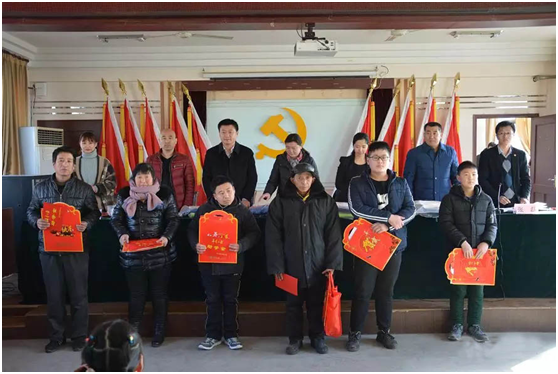 長田實業(yè)攜手共青團“青春扶貧?益暖泉城”青少年暖冬行動走進太平街道