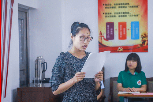 1658633569228753.gif 640.gif