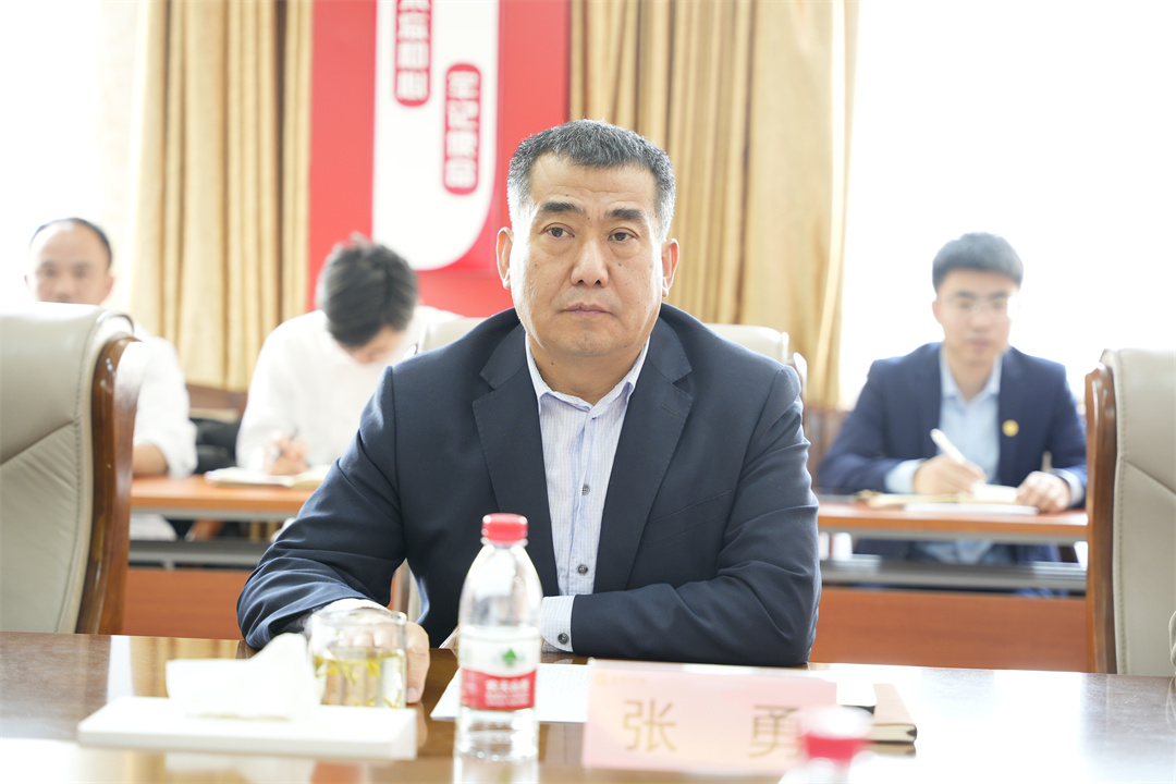 領(lǐng)導(dǎo) (6).jpg